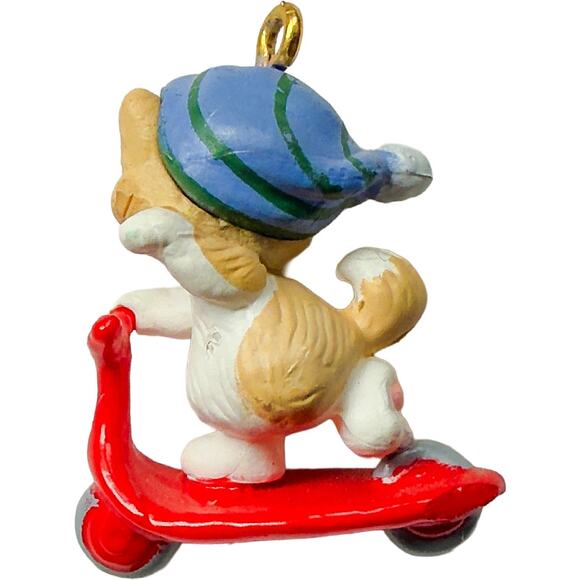 Lot of 7 Vintage 1988–1992 Hallmark Keepsake Miniature Kittens/Kitty Ornaments - Picture 13 of 15